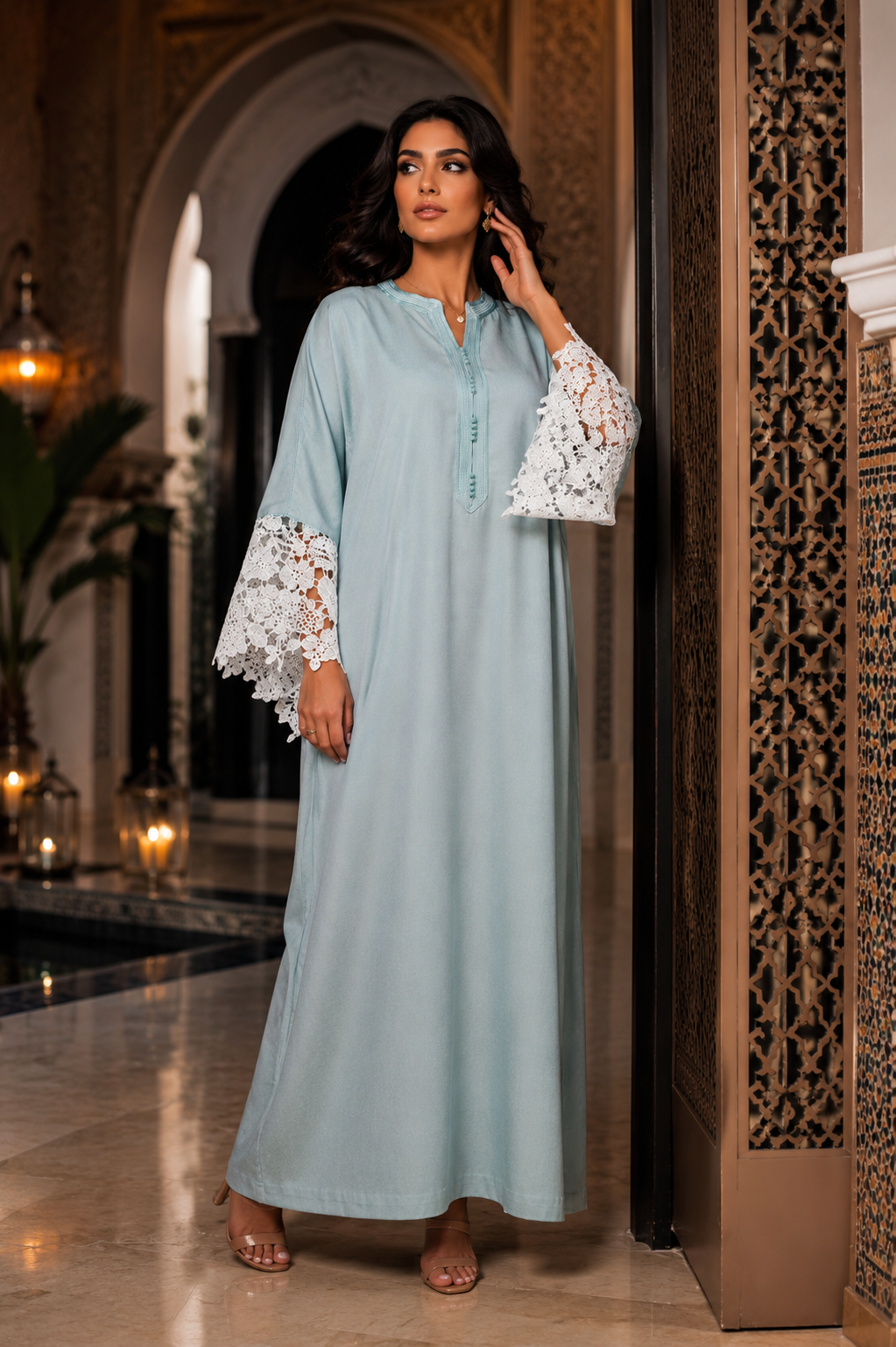 Gandora Marocaine Bleu Clair avec Manches en Dentelle
