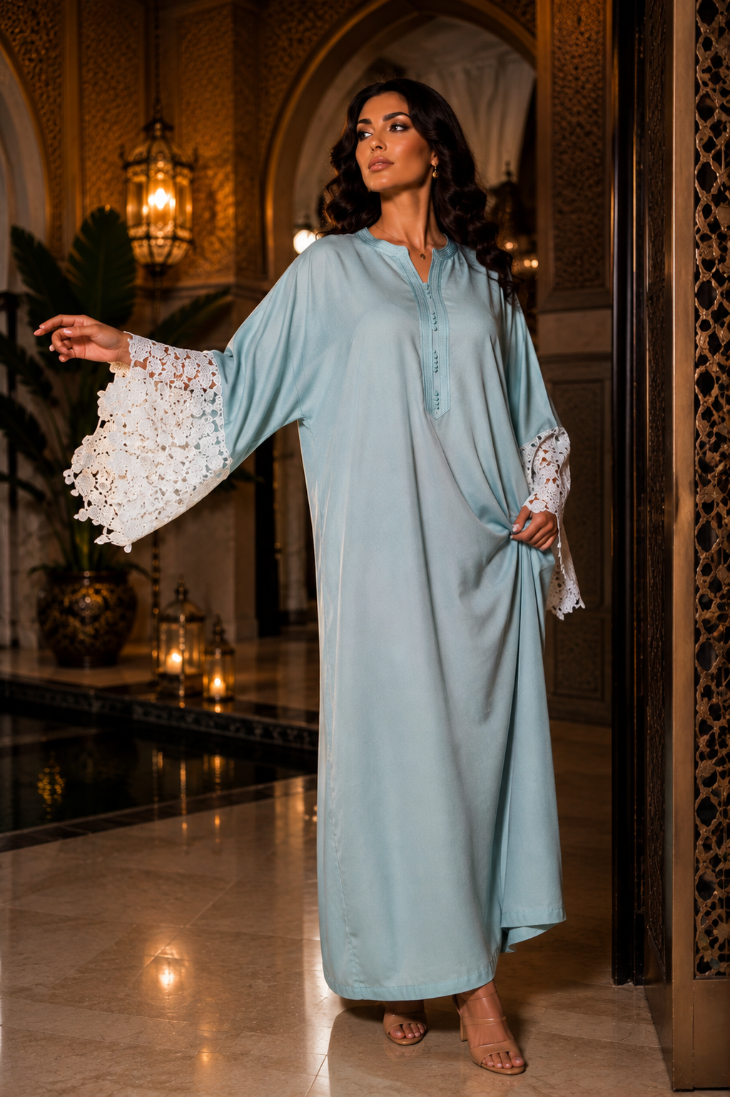Gandora Marocaine Bleu Clair avec Manches en Dentelle